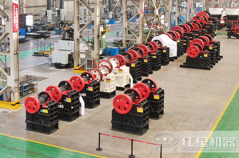 五七顎式破碎機(jī)圖片