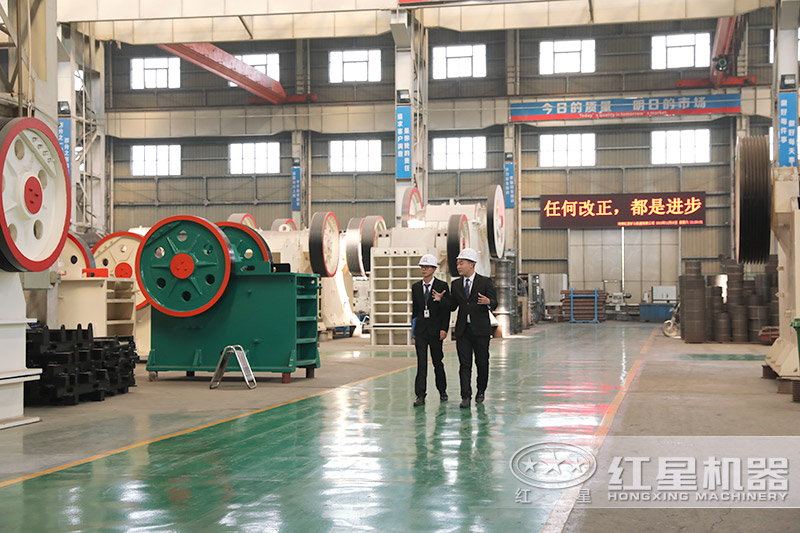 客戶來(lái)廠參觀57鄂破車間 客戶來(lái)廠參觀57鄂破車間