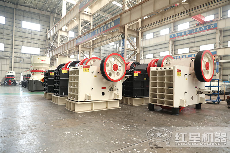 1060破碎機(jī)，紅星機(jī)器廠家車間現(xiàn)貨