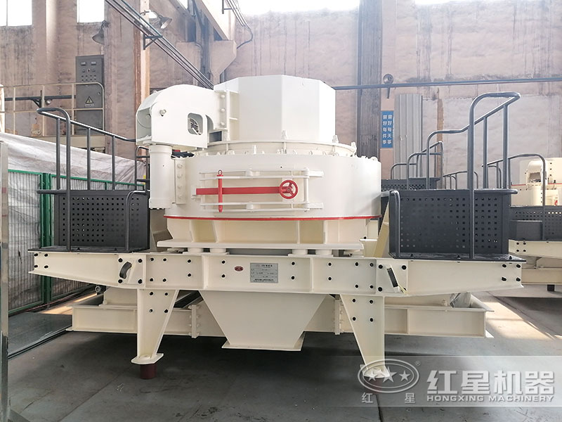 進(jìn)料尺寸為硬料：35mm,軟料30mm，處理能力120-180t/h，雙電機(jī)功率為4p 110kw