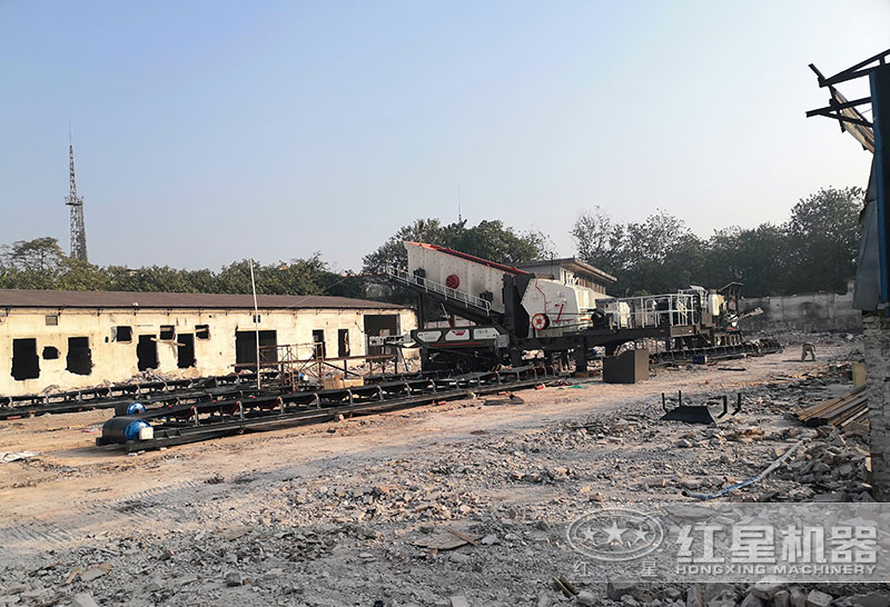 移動反擊破直接深入現(xiàn)場就地開展作業(yè) 移動反擊破直接深入現(xiàn)場就地開展作業(yè)