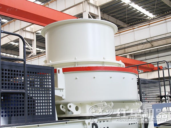 紅星時(shí)產(chǎn)150噸HVI制砂機(jī)進(jìn)料口細(xì)節(jié)圖 紅星時(shí)產(chǎn)150噸HVI制砂機(jī)進(jìn)料口細(xì)節(jié)圖