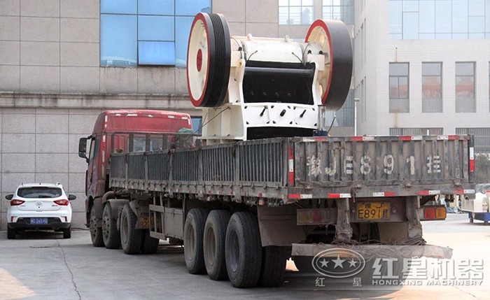 鄂式破碎機發(fā)貨圖 鄂式破碎機發(fā)貨圖