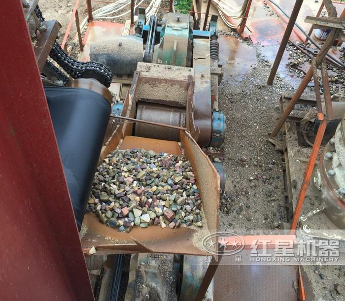 對輥粉碎機(jī)