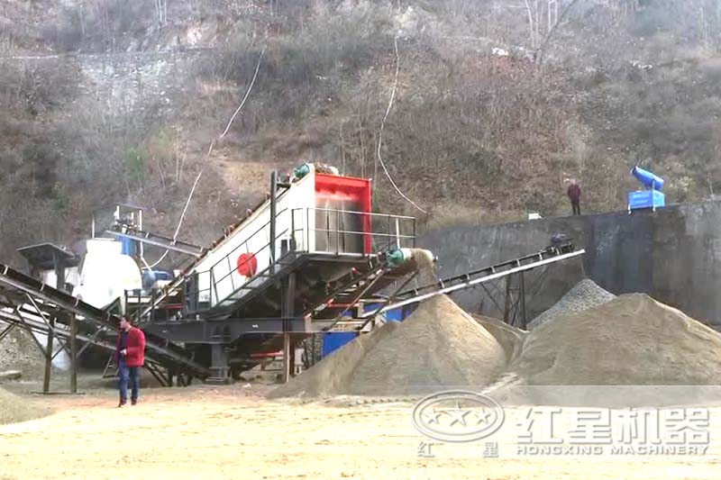 車載碎石機(jī)客戶現(xiàn)場(chǎng)