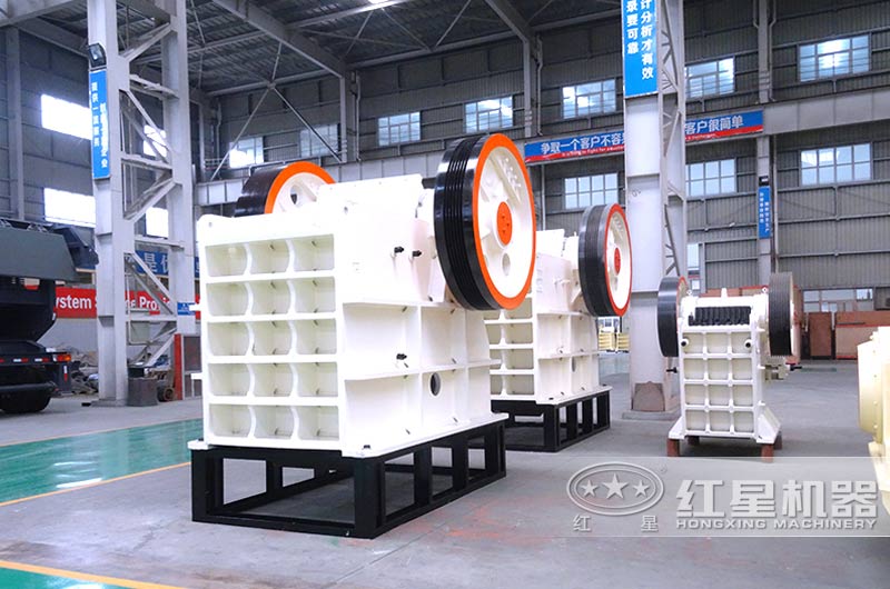 鄂式破碎機，粗碎力度強