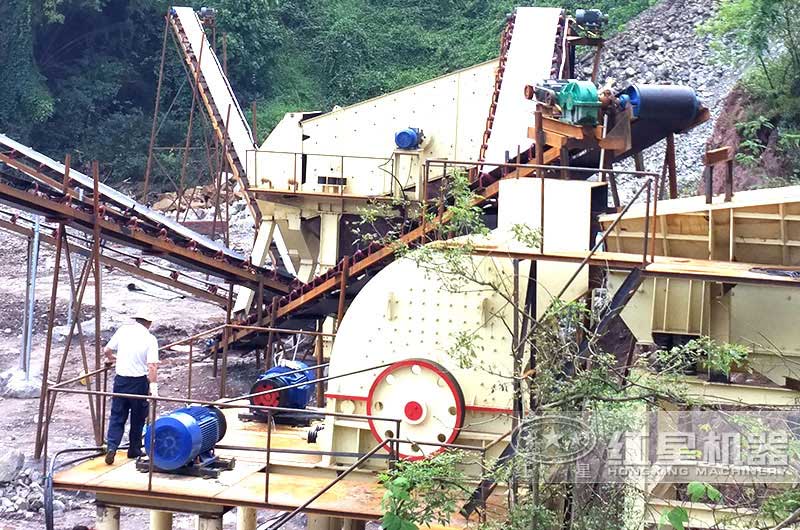 重錘式破碎機(jī)時產(chǎn)300噸多少錢一臺