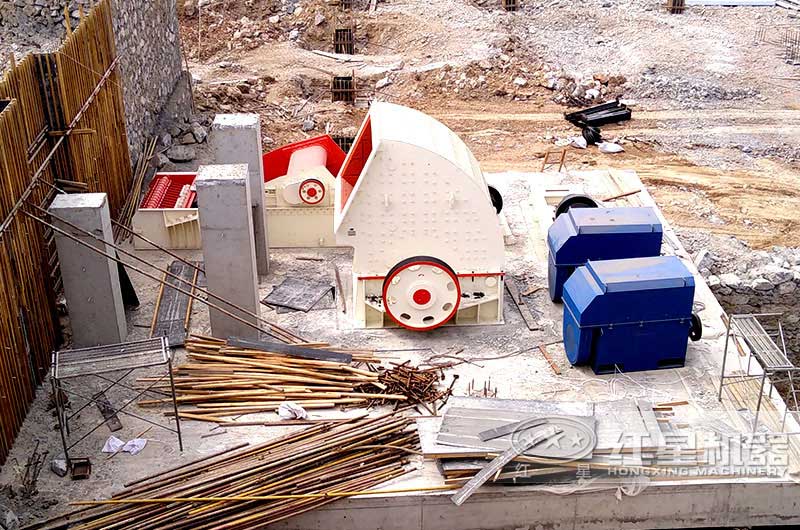 時(shí)產(chǎn)500噸礦山錘式破碎機(jī)價(jià)格多少？型號(hào)有哪些？