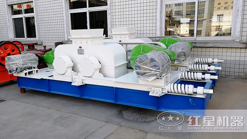 對(duì)輥制砂機(jī)，對(duì)輥破碎機(jī)